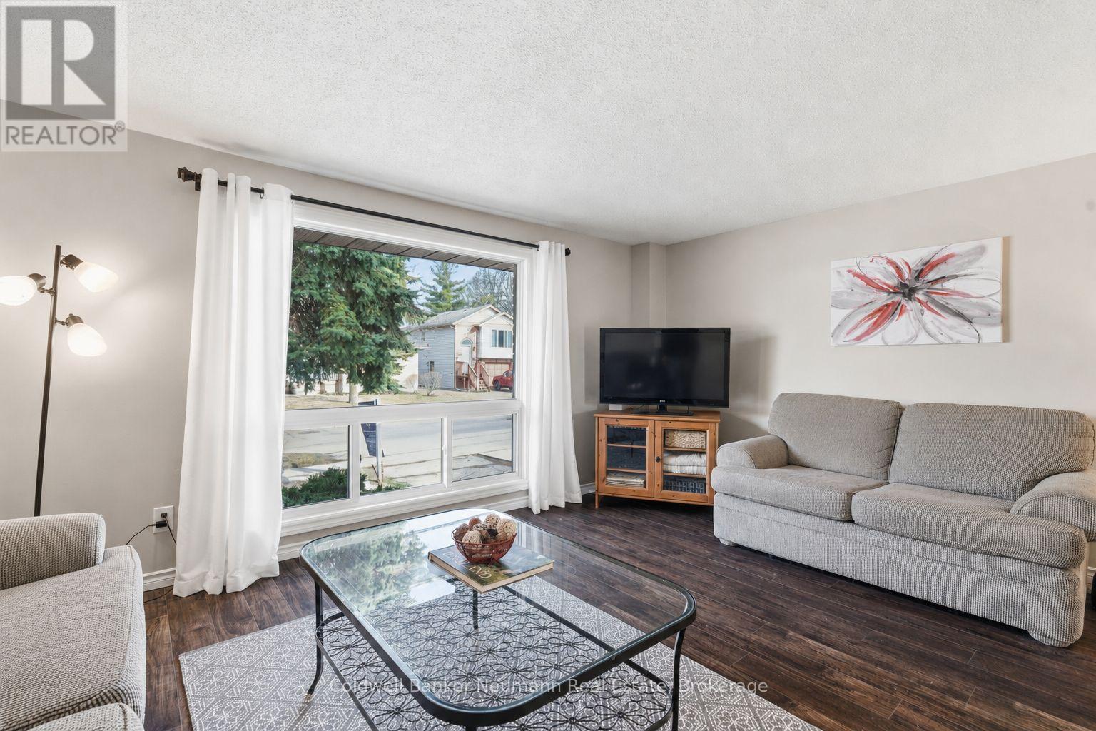99 Emma Street, Guelph, Ontario  N1E 1V1 - Photo 4 - X13625888