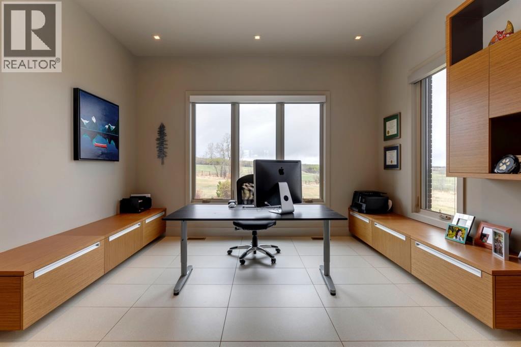 218 Grizzly Rise, Rural Rocky View County, Alberta  T4C 0B5 - Photo 18 - A2279006