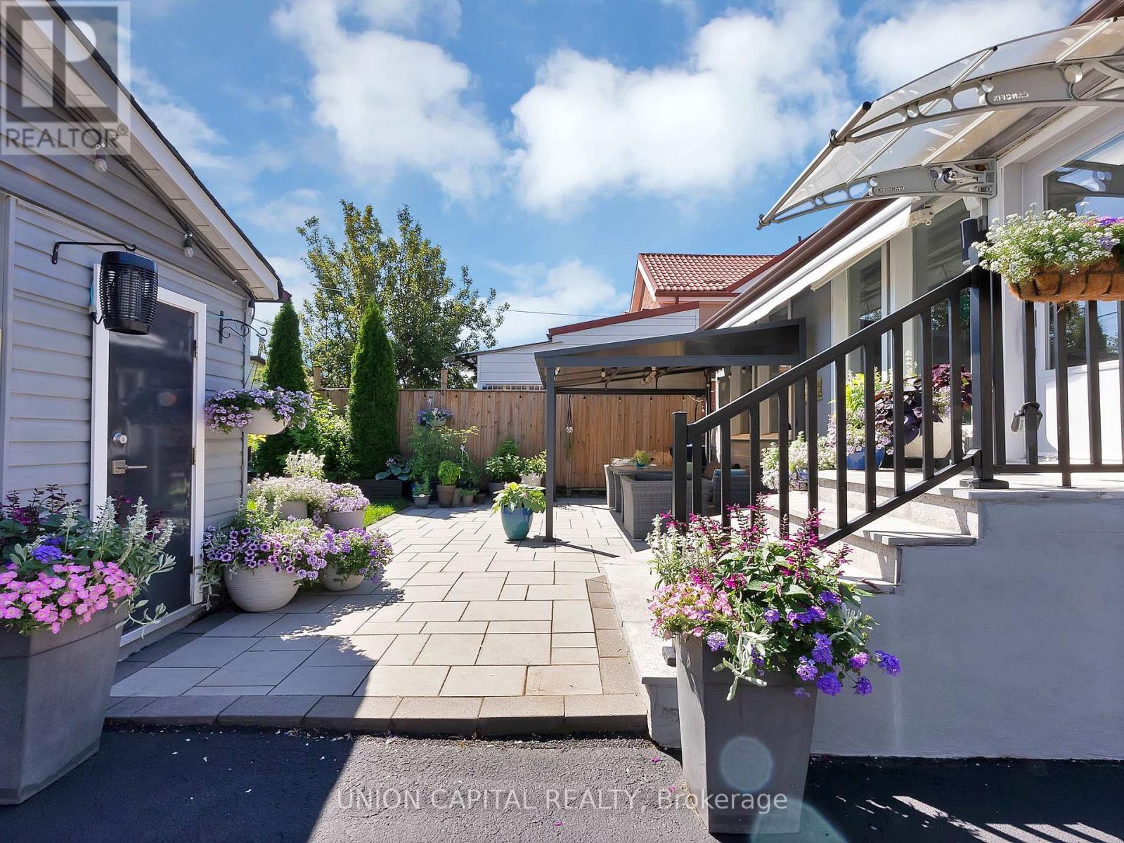 81 Maybourne Avenue, Toronto, Ontario  M1L 2W3 - Photo 41 - E13617840