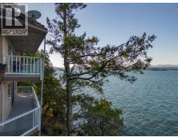 315 DEACON LANE, Galiano Island, British Columbia