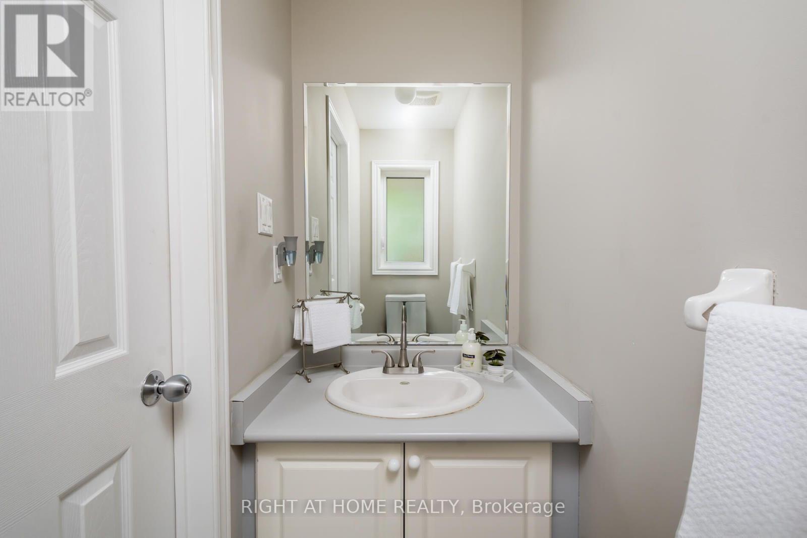 10 Lento Court, Vaughan, Ontario  L4L 8Y9 - Photo 21 - N13625866