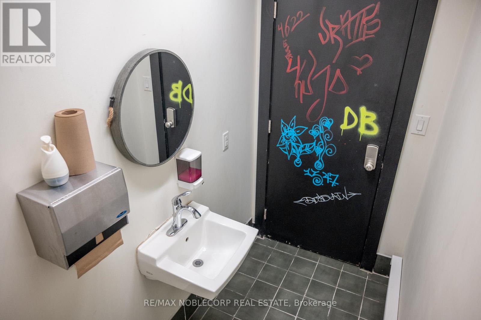 1205 Queen Street W, Toronto, Ontario  M6K 0B9 - Photo 28 - W13625826