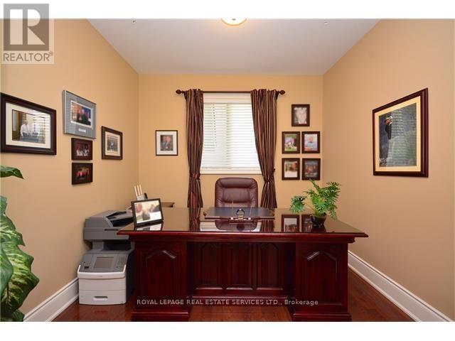2271 Lyndhurst Drive, Oakville, Ontario  L6H 7V5 - Photo 13 - W13625840