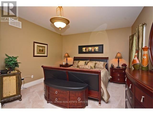 2271 Lyndhurst Drive, Oakville, Ontario  L6H 7V5 - Photo 15 - W13625840