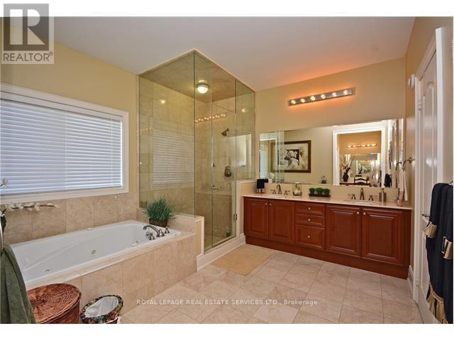 2271 Lyndhurst Drive, Oakville, Ontario  L6H 7V5 - Photo 17 - W13625840