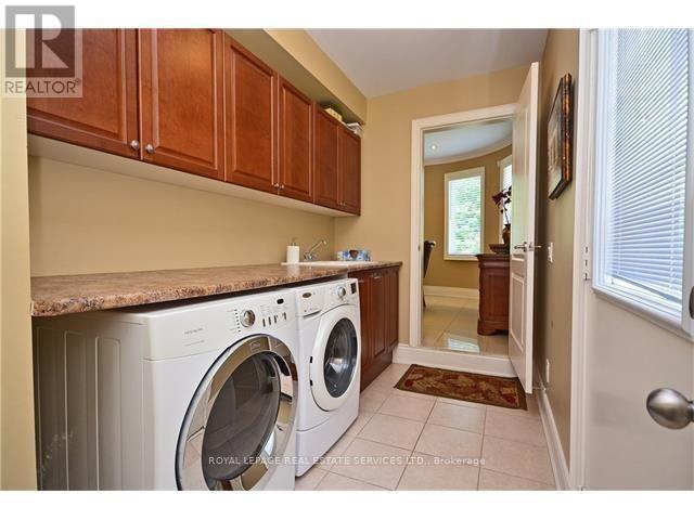 2271 Lyndhurst Drive, Oakville, Ontario  L6H 7V5 - Photo 24 - W13625840