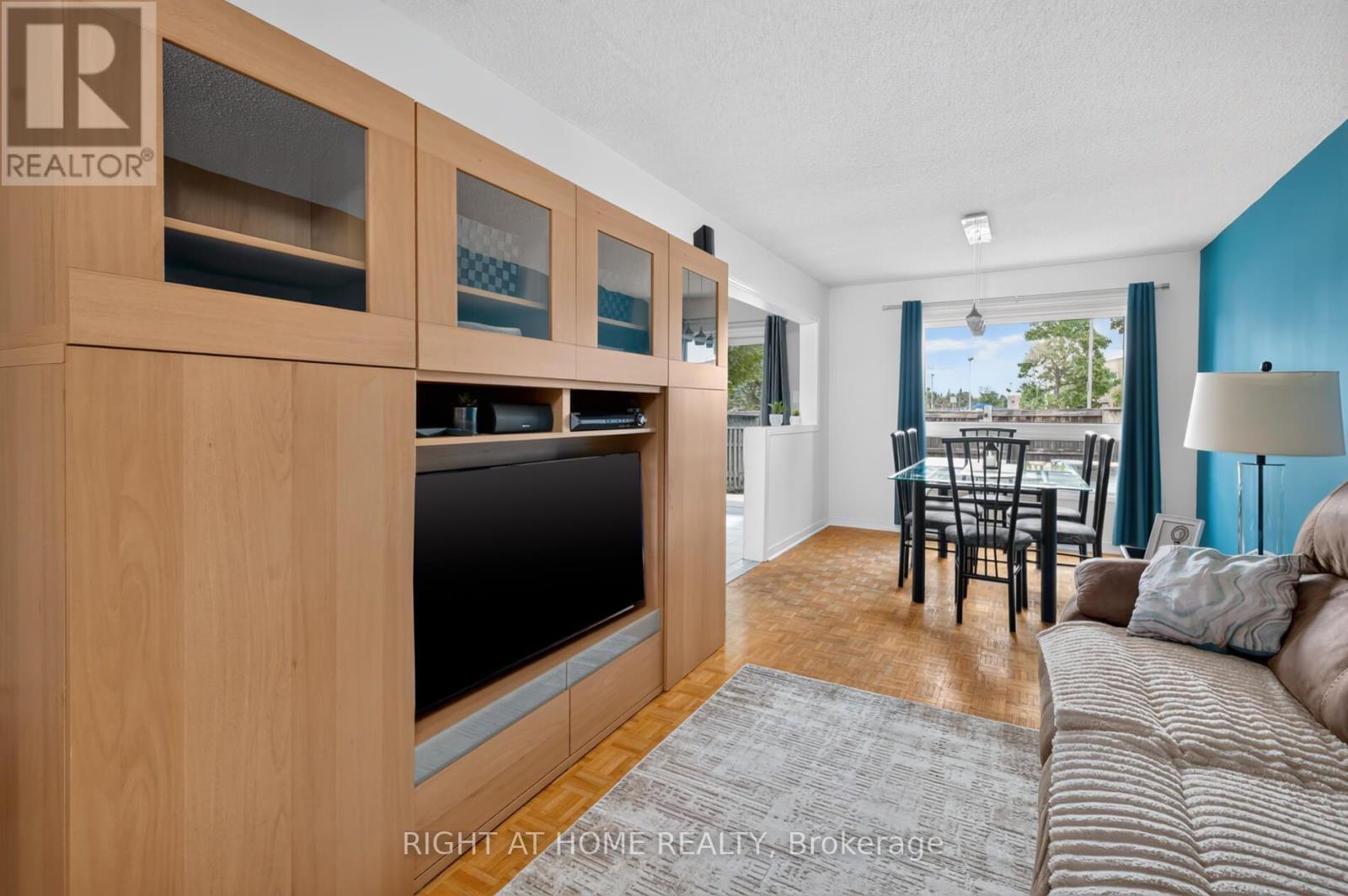 10 Lento Court, Vaughan, Ontario  L4L 8Y9 - Photo 9 - N13625866