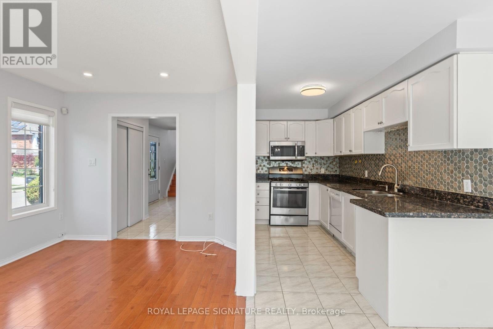1313 Inuit Trail, Mississauga, Ontario  L5N 7R4 - Photo 10 - W13625332