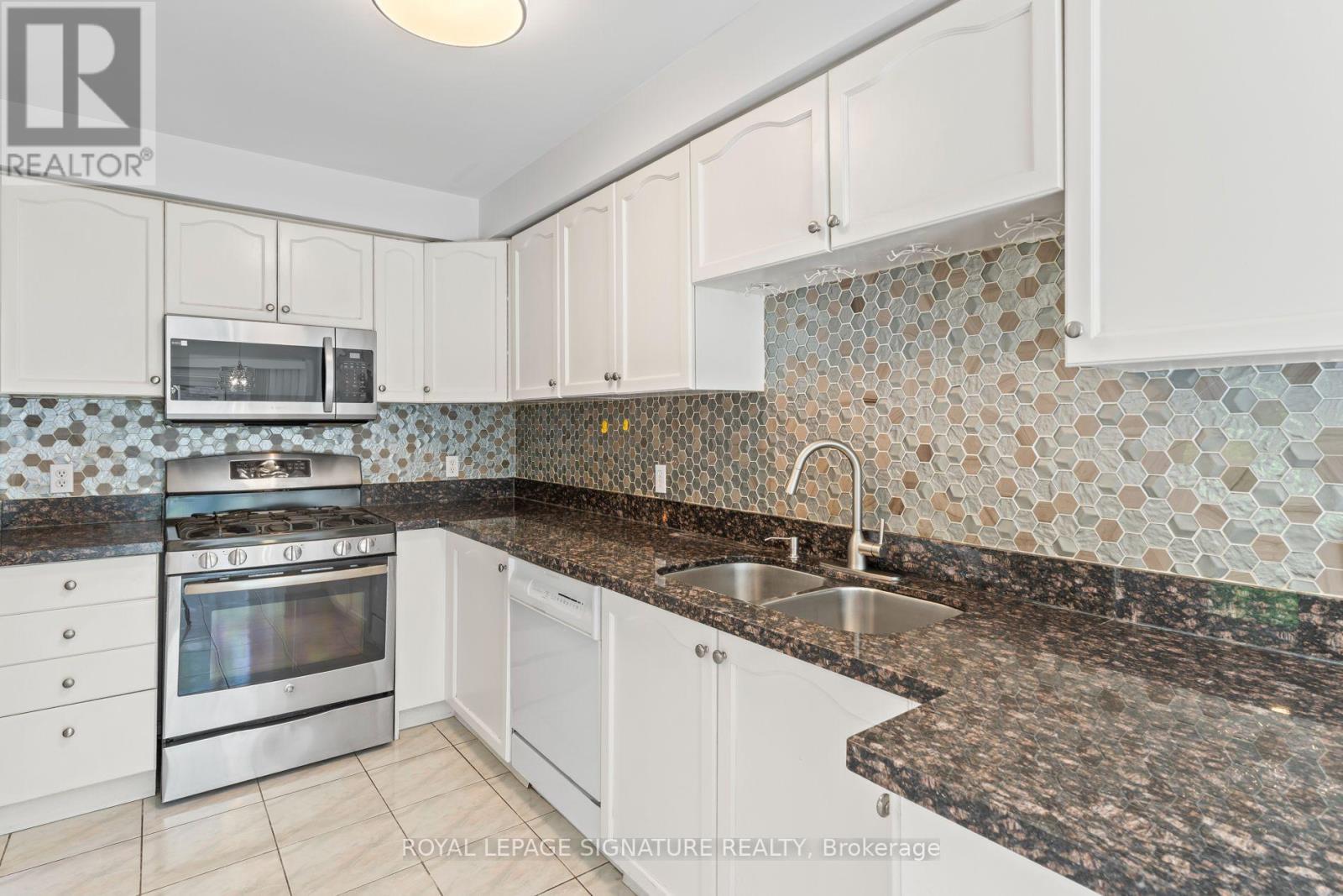 1313 Inuit Trail, Mississauga, Ontario  L5N 7R4 - Photo 12 - W13625332