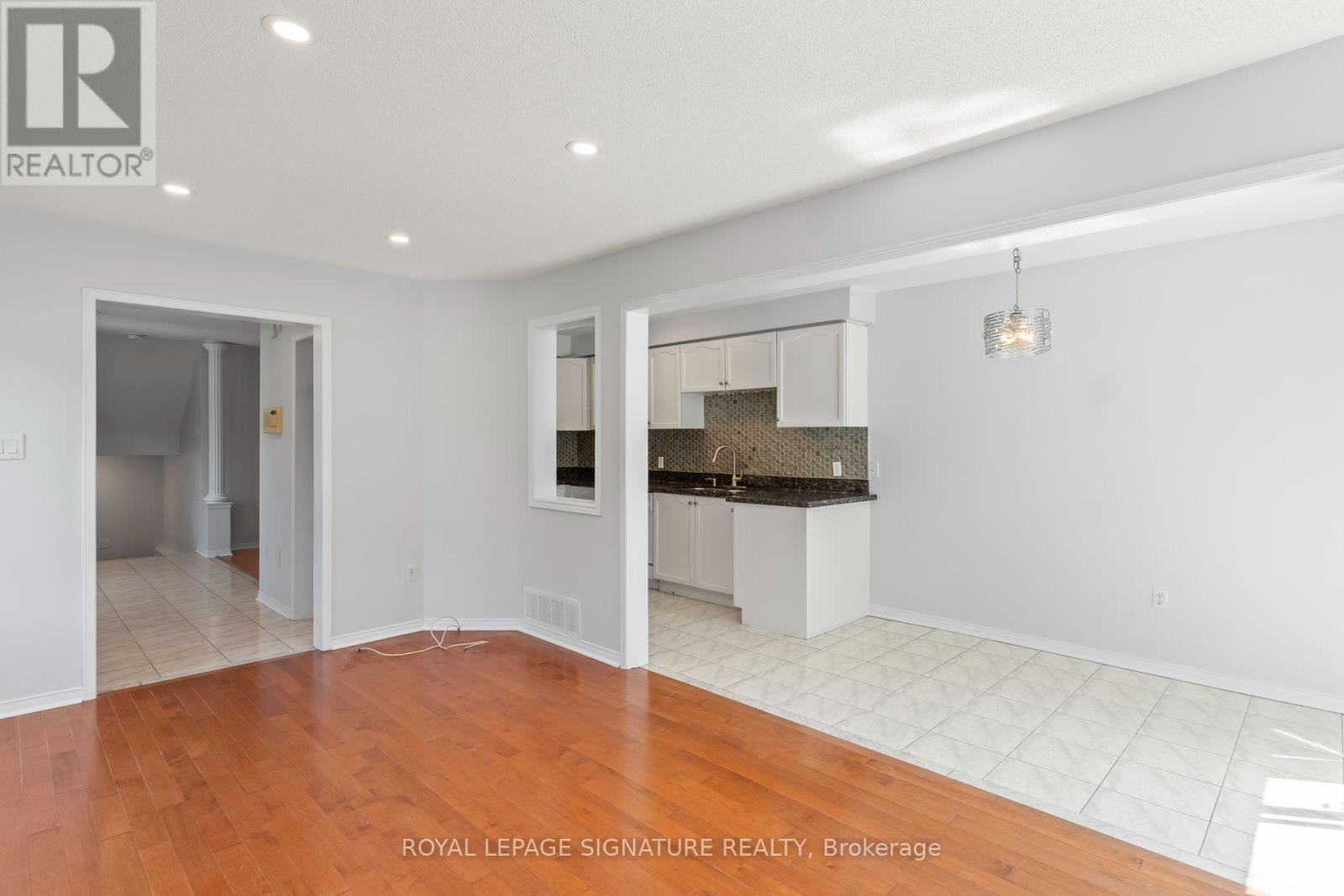1313 Inuit Trail, Mississauga, Ontario  L5N 7R4 - Photo 9 - W13625332