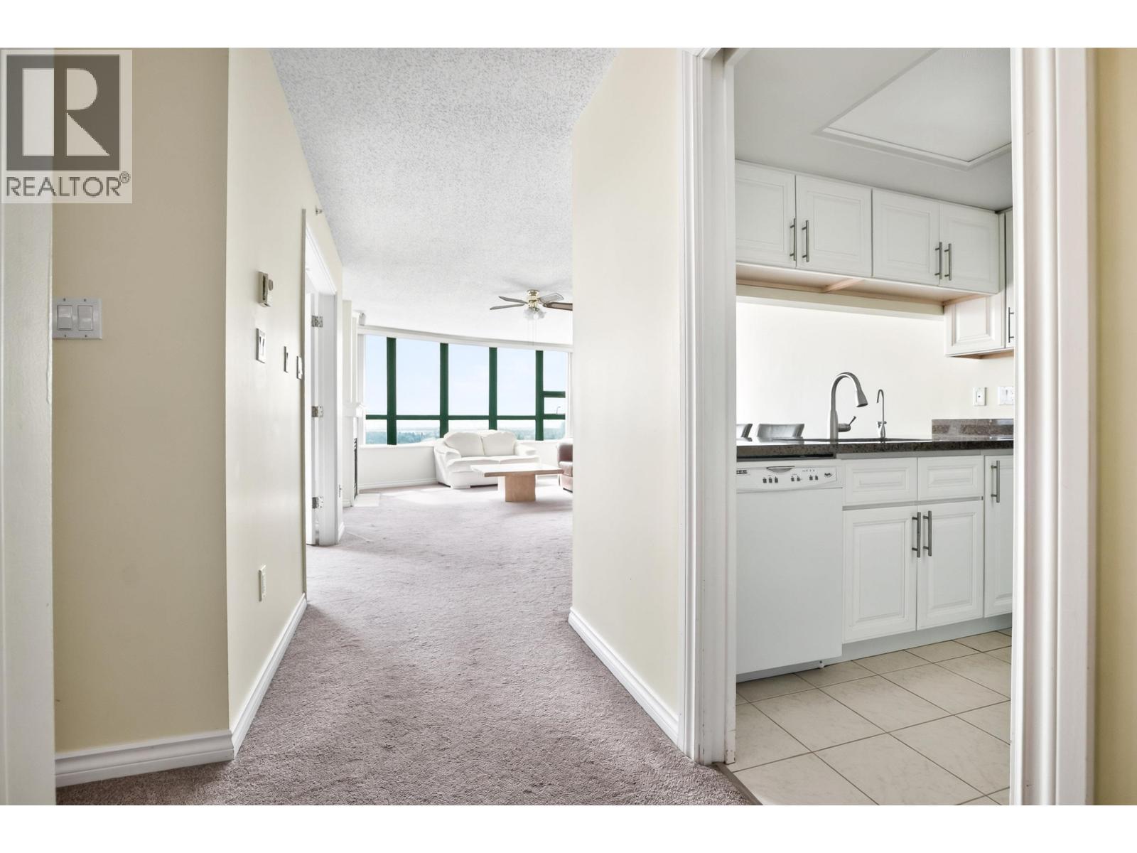 1802 1190 Pipeline Road, Coquitlam, British Columbia  V3B 7T9 - Photo 4 - R3147357