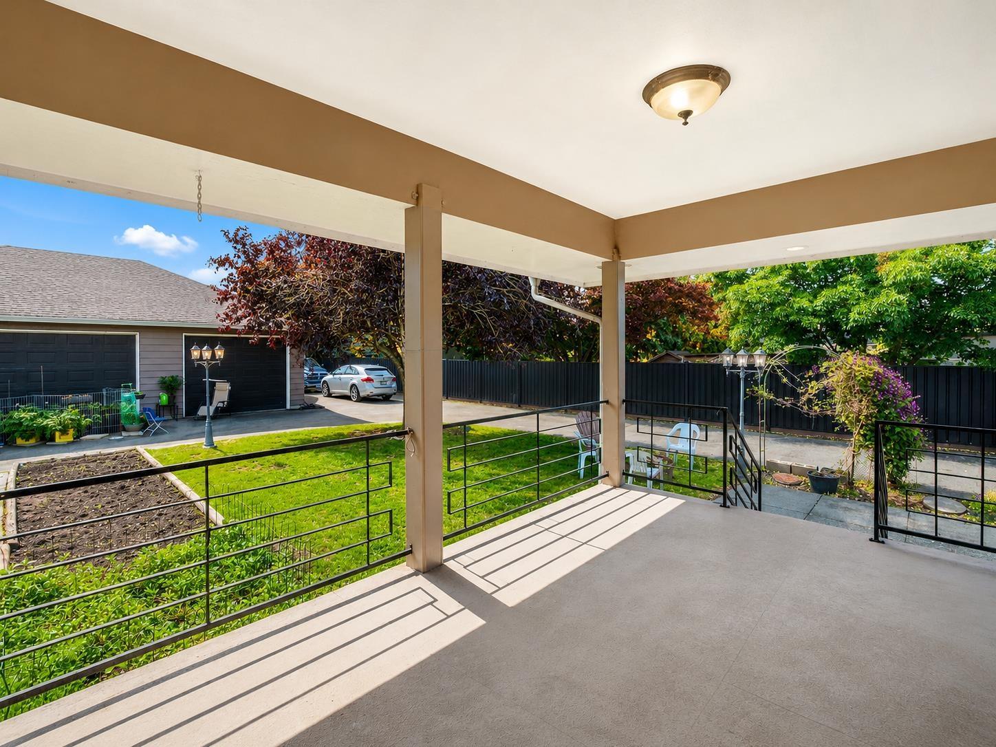 9725 Juniper Street, Chilliwack Proper East, Chilliwack, British Columbia  V2P 5J2 - Photo 9 - R3150916