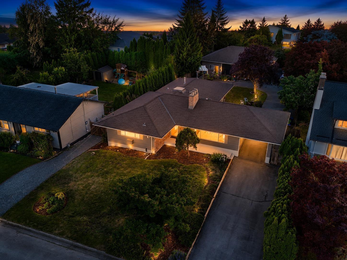 9725 Juniper Street, Chilliwack Proper East, Chilliwack, British Columbia  V2P 5J2 - Photo 5 - R3150916