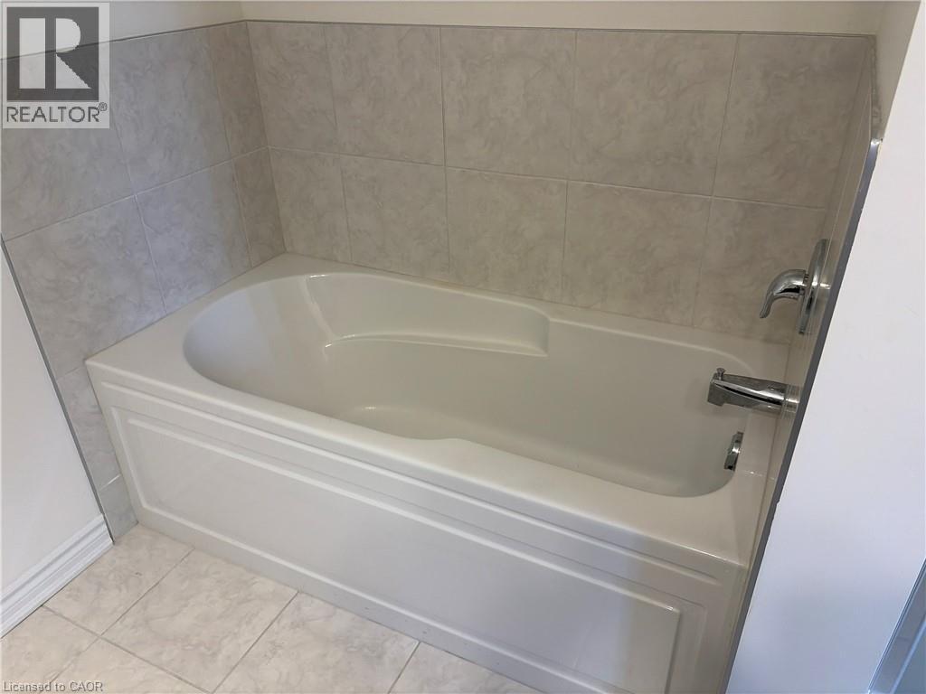 305 Garner Road W Unit# 118, Ancaster, Ontario  L9G 3K9 - Photo 13 - 40829832