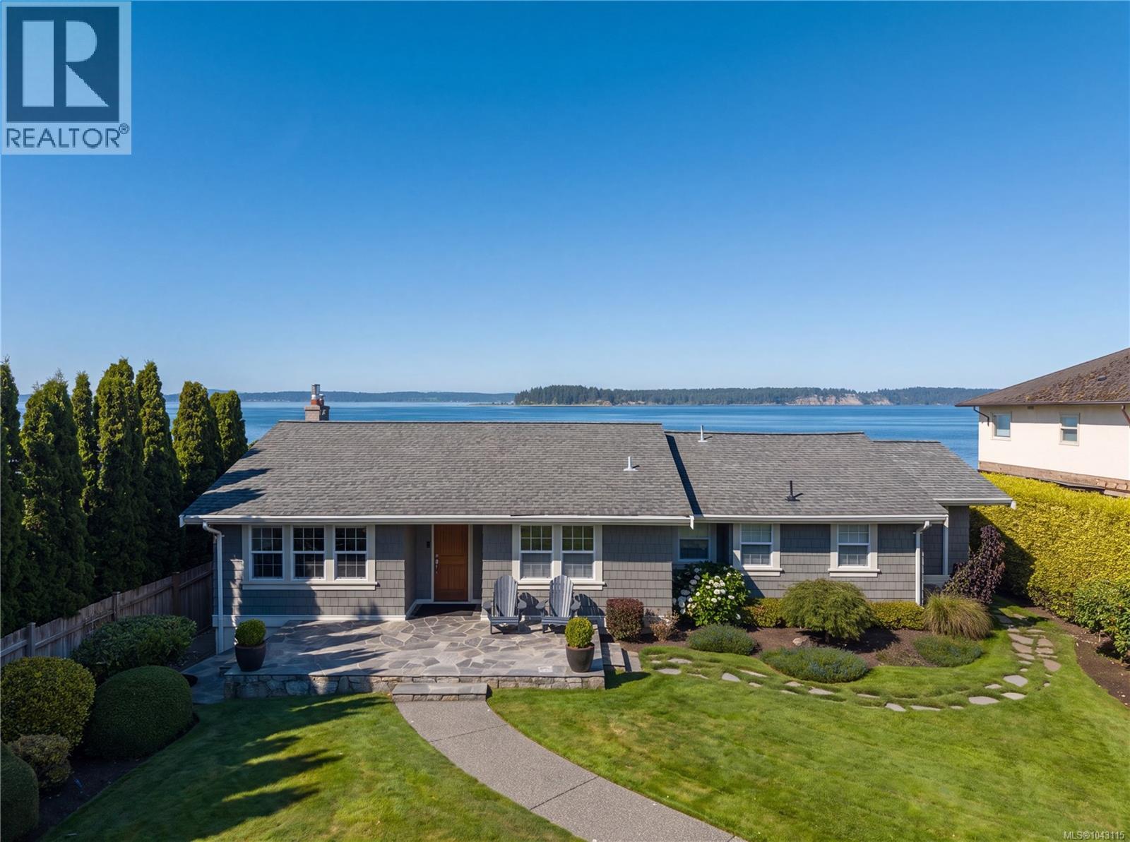 8585 Lochside Dr, North Saanich, British Columbia  V8L 1M5 - Photo 11 - 1043115