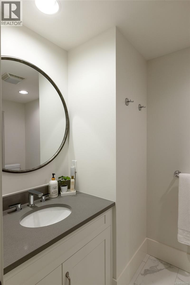 8585 Lochside Dr, North Saanich, British Columbia  V8L 1M5 - Photo 36 - 1043115