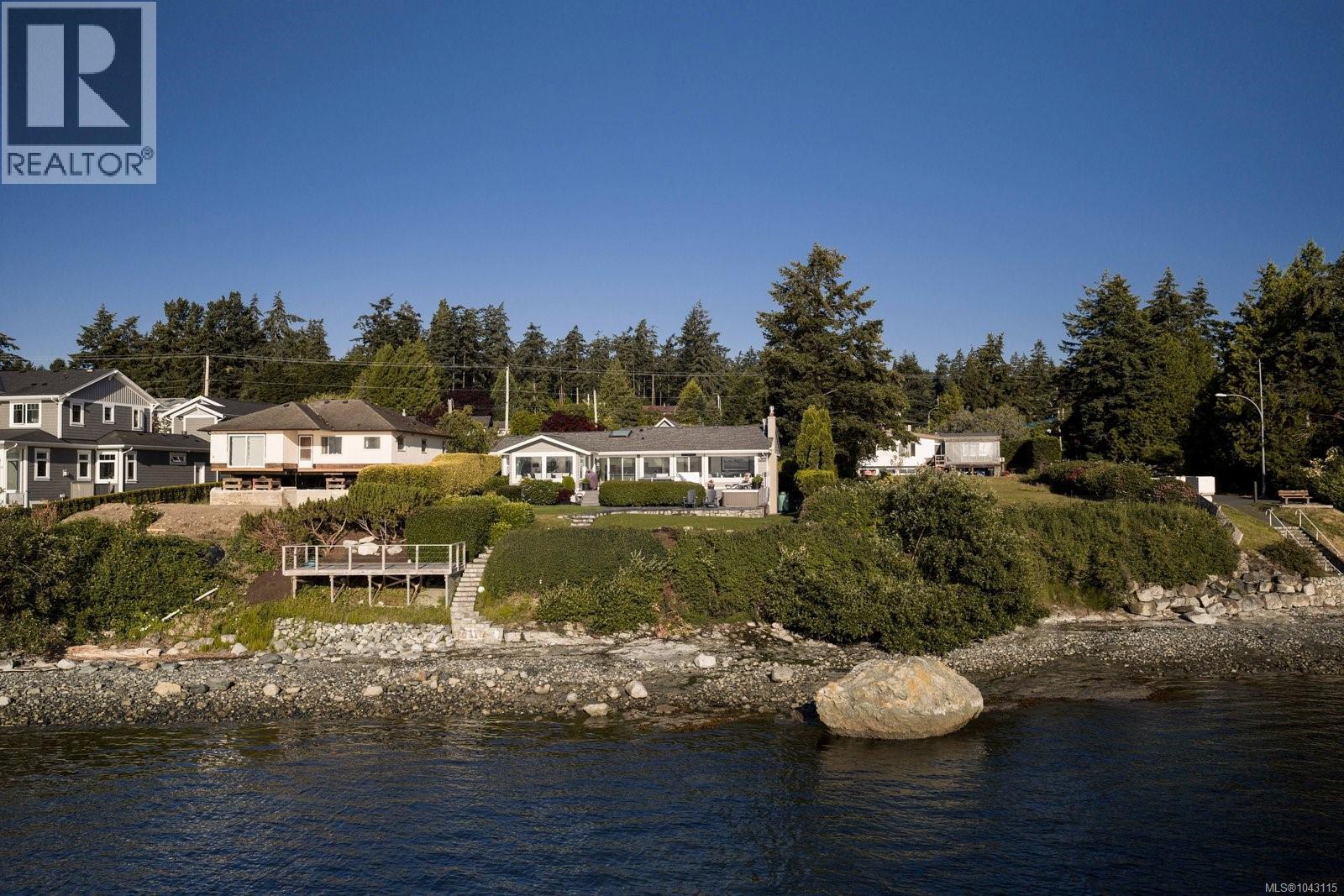 8585 Lochside Dr, North Saanich, British Columbia  V8L 1M5 - Photo 48 - 1043115