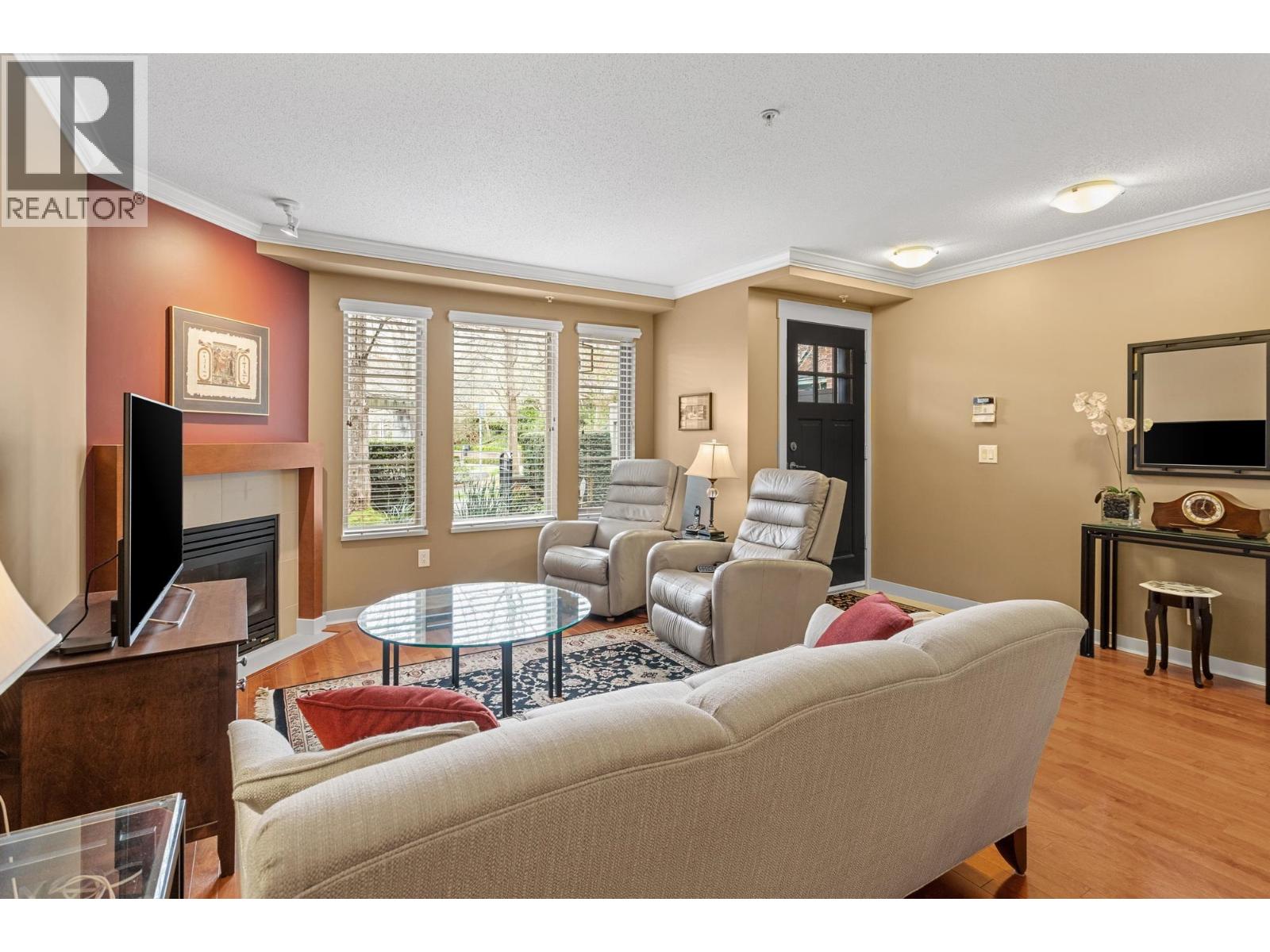 6238 LOGAN LANE, Vancouver, British Columbia