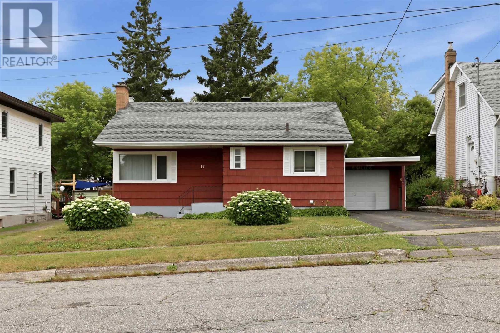 17 Findlay DR, Sault Ste. Marie, Ontario