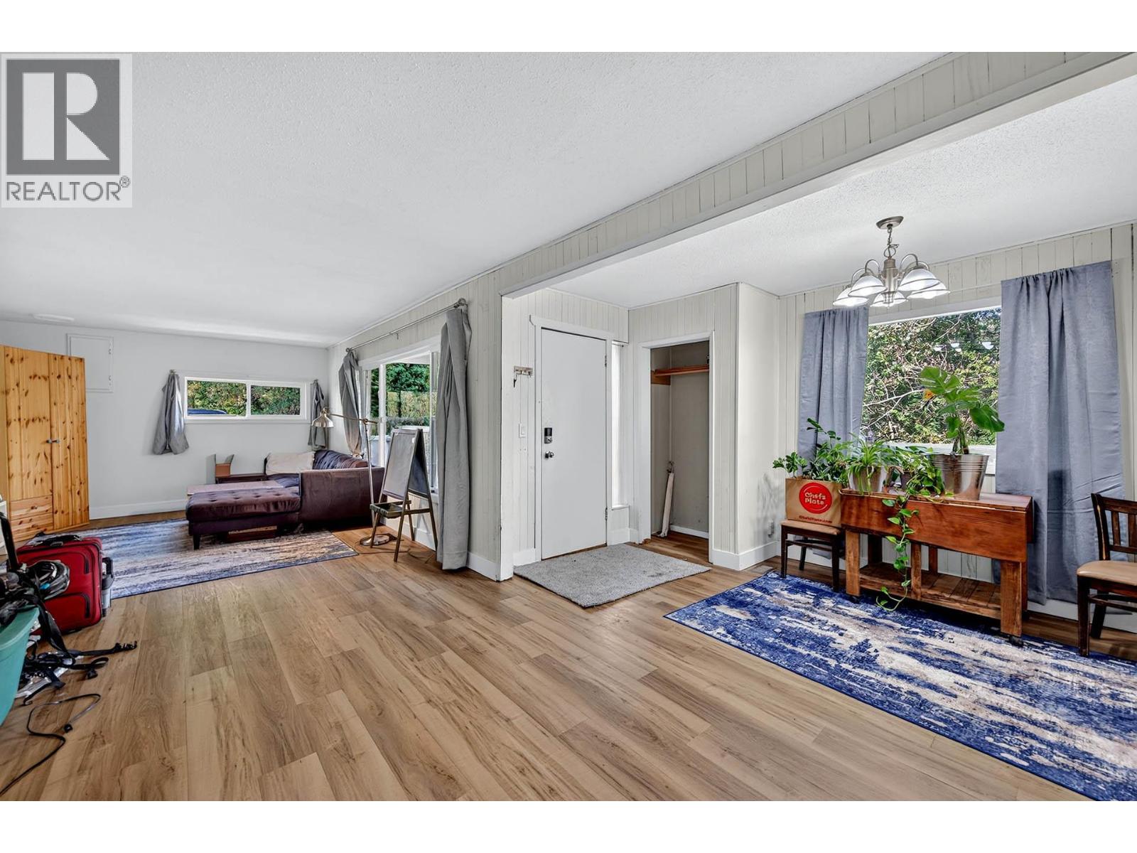 150 Beachview Road, Kamloops, British Columbia  V2H 1M5 - Photo 6 - 10396280