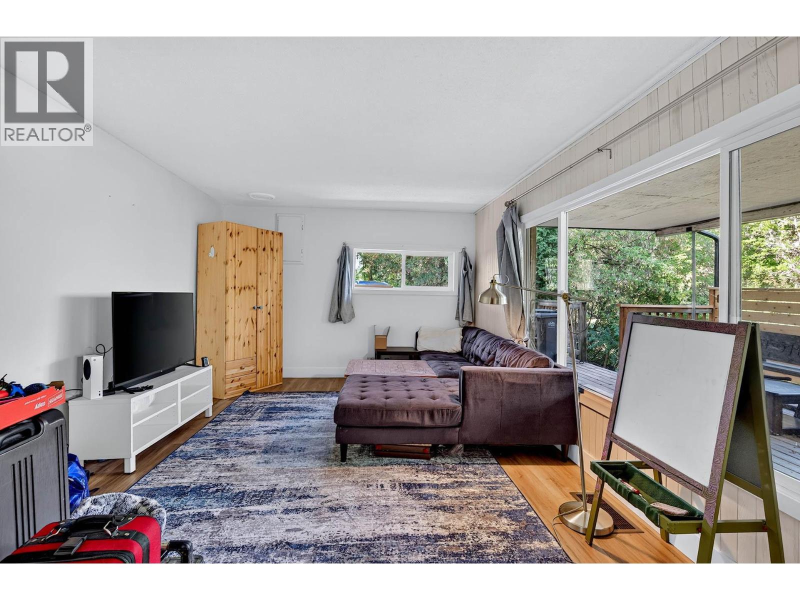 150 Beachview Road, Kamloops, British Columbia  V2H 1M5 - Photo 8 - 10396280