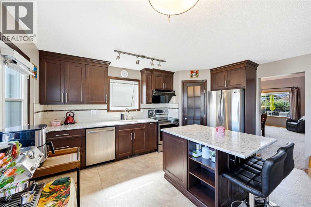 129 Arbour Ridge Circle NW, Calgary, Alberta  T3G 3Y9 - Photo 9 - A2333752