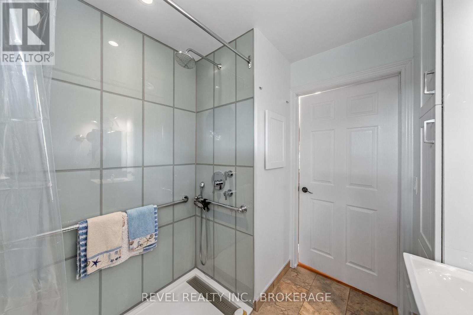 813 Camberley Crescent, Kingston, Ontario  K7M 4C6 - Photo 25 - X13626108
