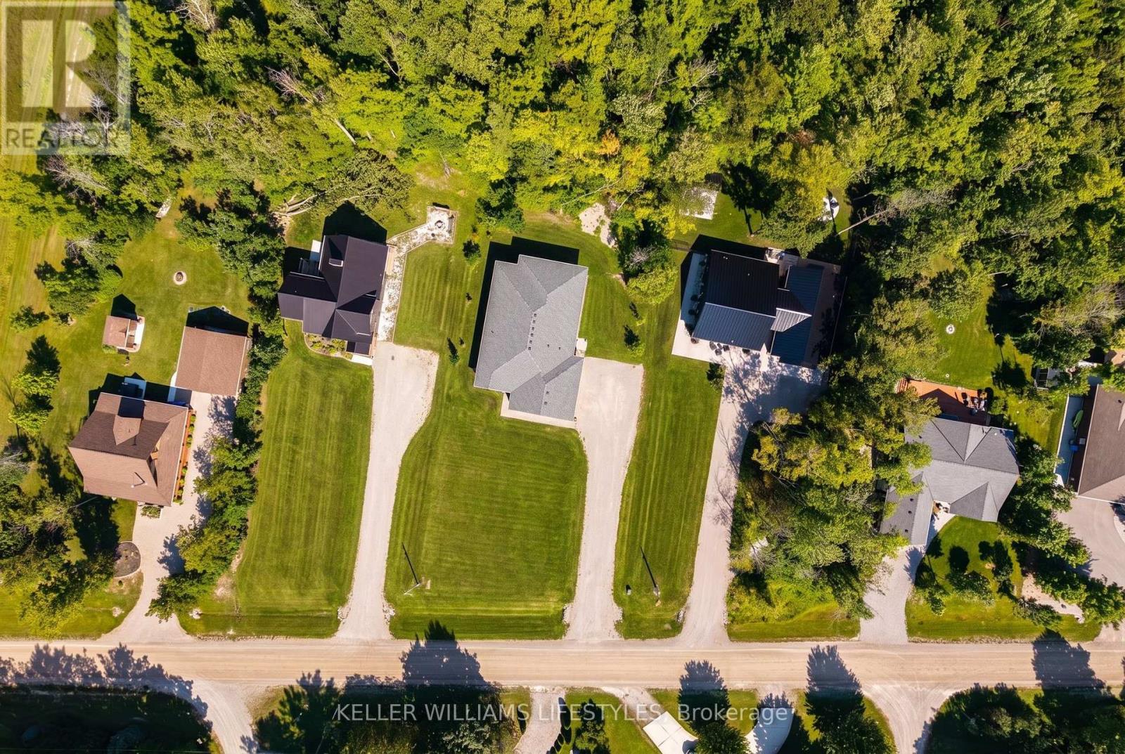 74358 Driftwood Drive, Bluewater, Ontario  N0M 1G0 - Photo 37 - X13626122