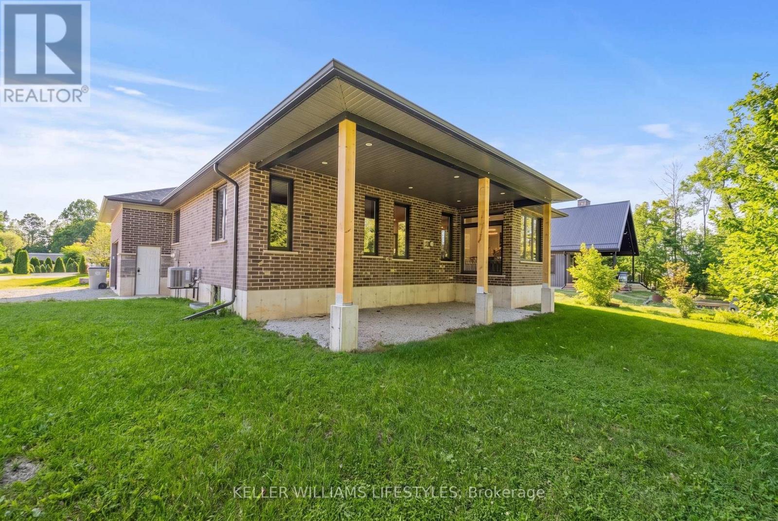 74358 Driftwood Drive, Bluewater, Ontario  N0M 1G0 - Photo 8 - X13626122