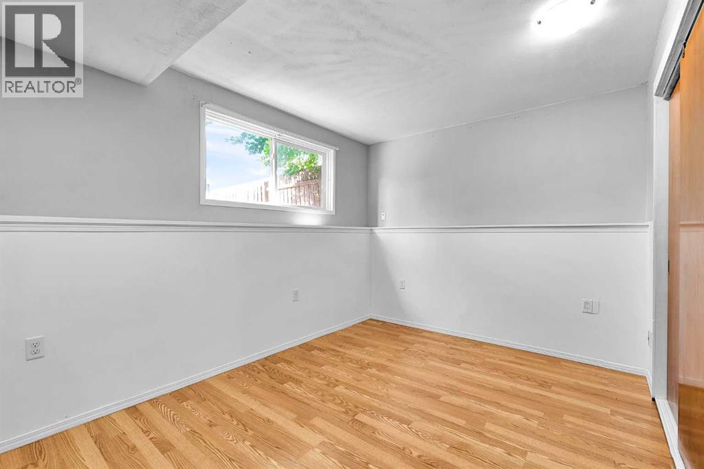 43 Taraglen Road NE, Calgary, Alberta  T3J 2N8 - Photo 33 - A2327550