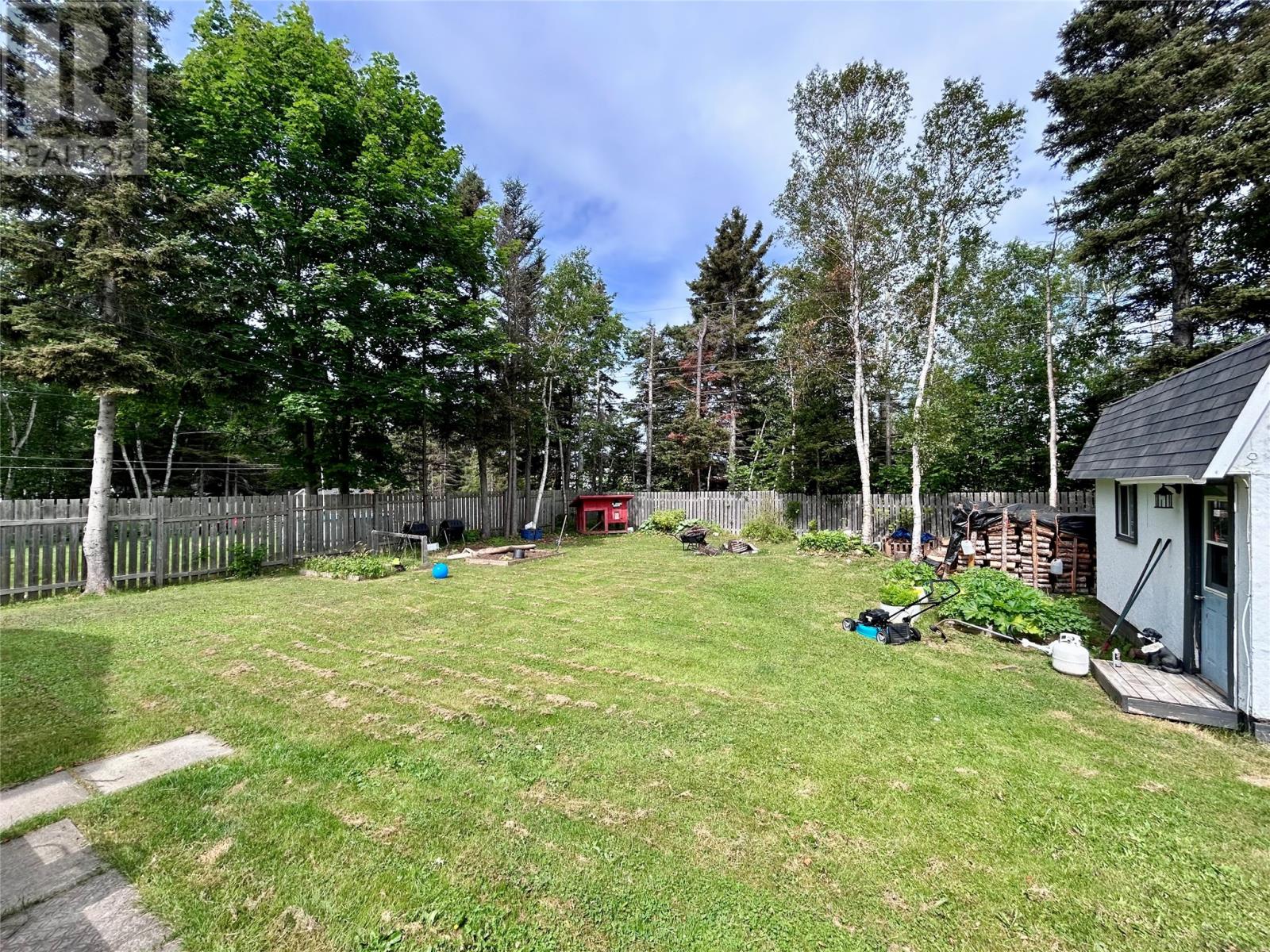 Photo 25