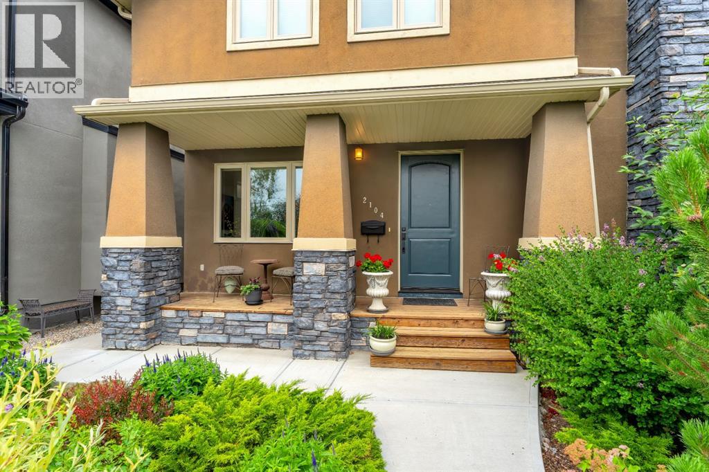 2104 23 Avenue NW, Calgary, Alberta  T2M 1W3 - Photo 3 - A2332514