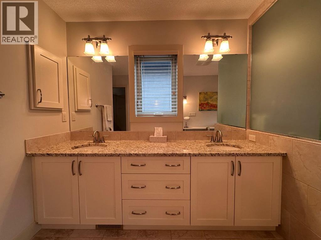 2104 23 Avenue NW, Calgary, Alberta  T2M 1W3 - Photo 24 - A2332514