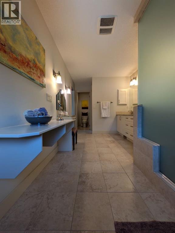 2104 23 Avenue NW, Calgary, Alberta  T2M 1W3 - Photo 27 - A2332514