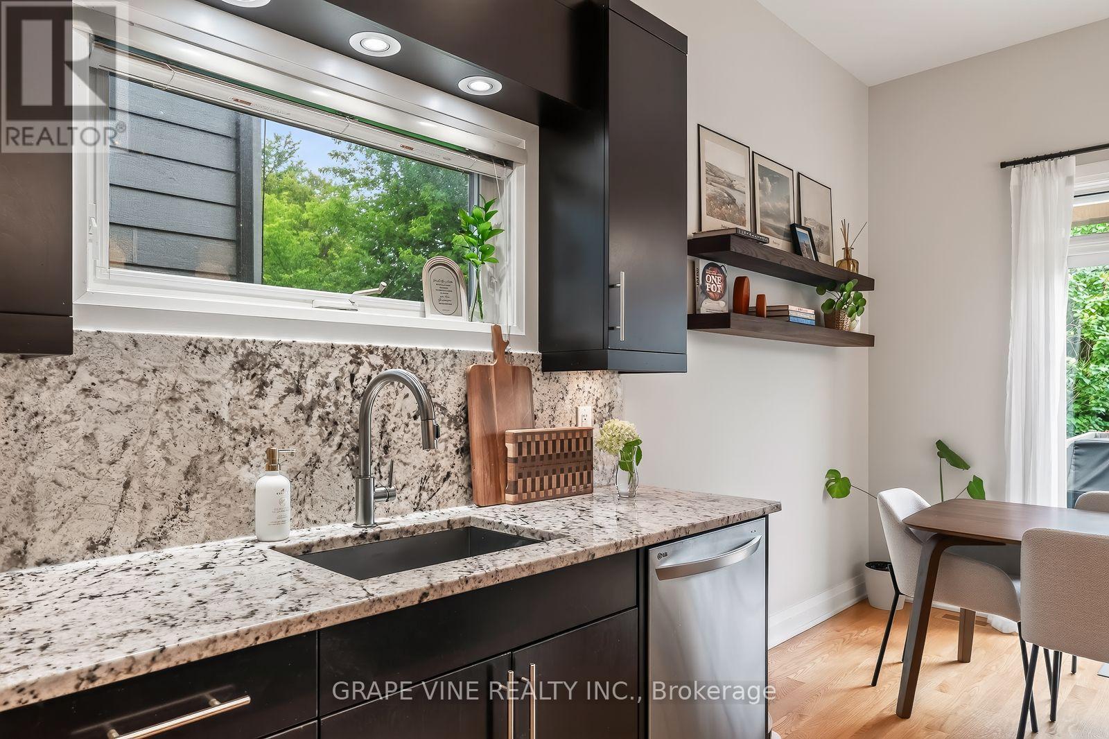 1592 Rosebella Avenue, Ottawa, Ontario K1T 1G1 - Photo 13 - X13625976