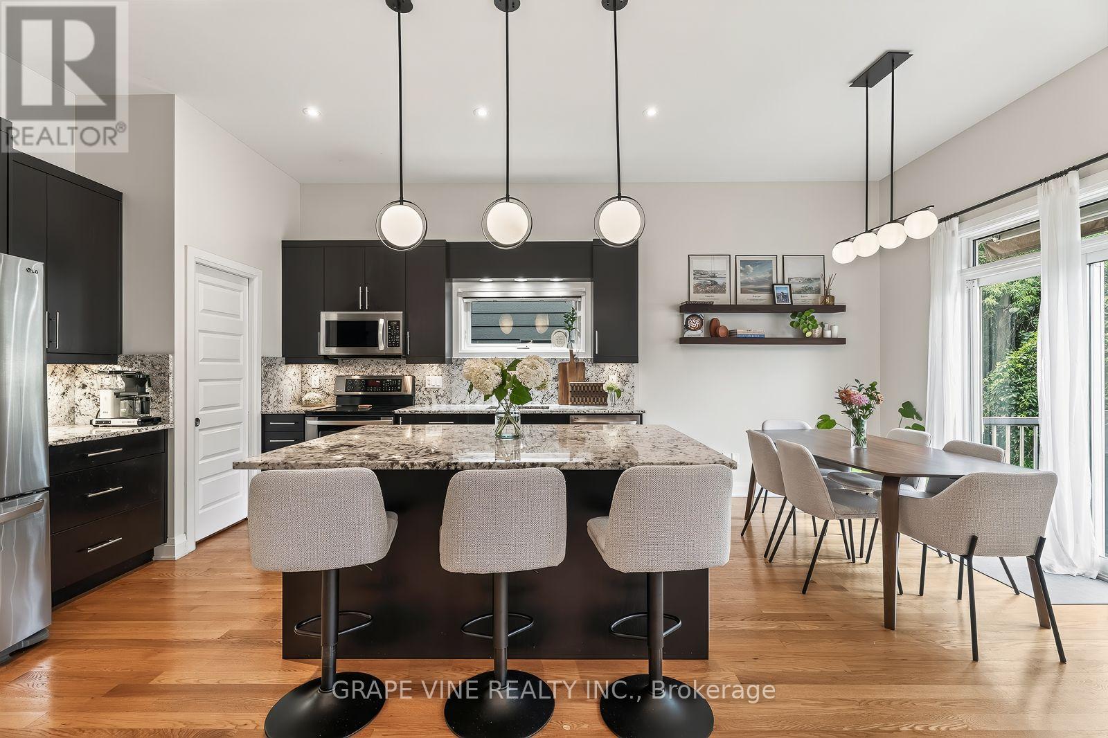 1592 Rosebella Avenue, Ottawa, Ontario K1T 1G1 - Photo 15 - X13625976