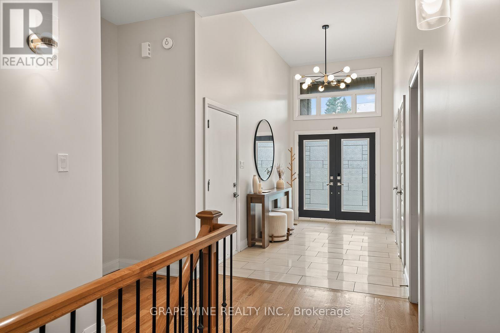 1592 Rosebella Avenue, Ottawa, Ontario K1T 1G1 - Photo 4 - X13625976