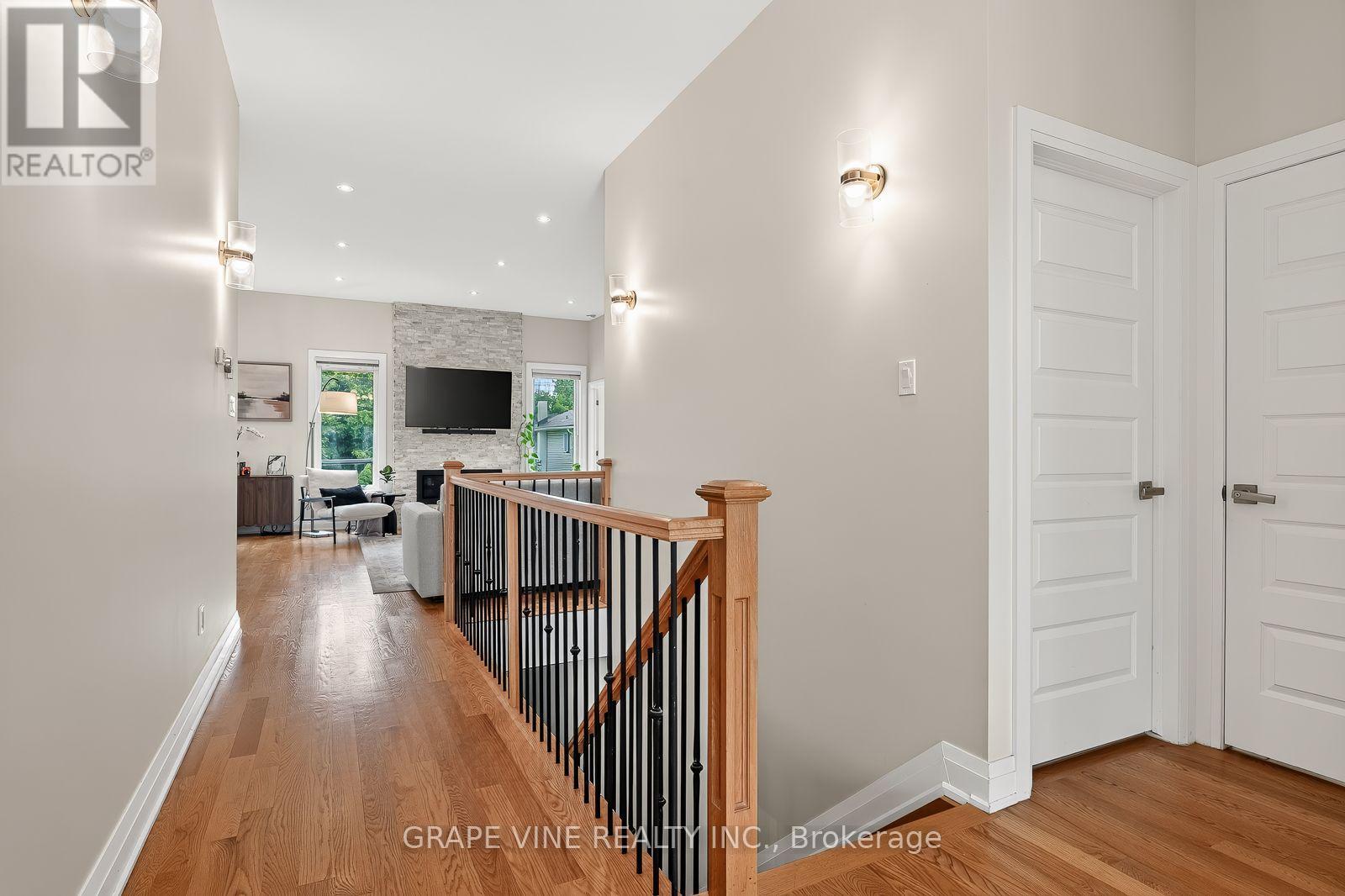 1592 Rosebella Avenue, Ottawa, Ontario K1T 1G1 - Photo 7 - X13625976