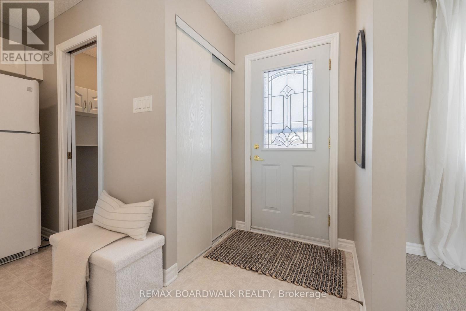 206 Oak Leaf Private, Ottawa, Ontario  K0A 2Z0 - Photo 3 - X13625980