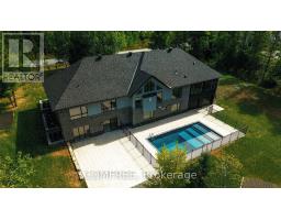 135 CHERRYHILL DRIVE, ottawa, Ontario
