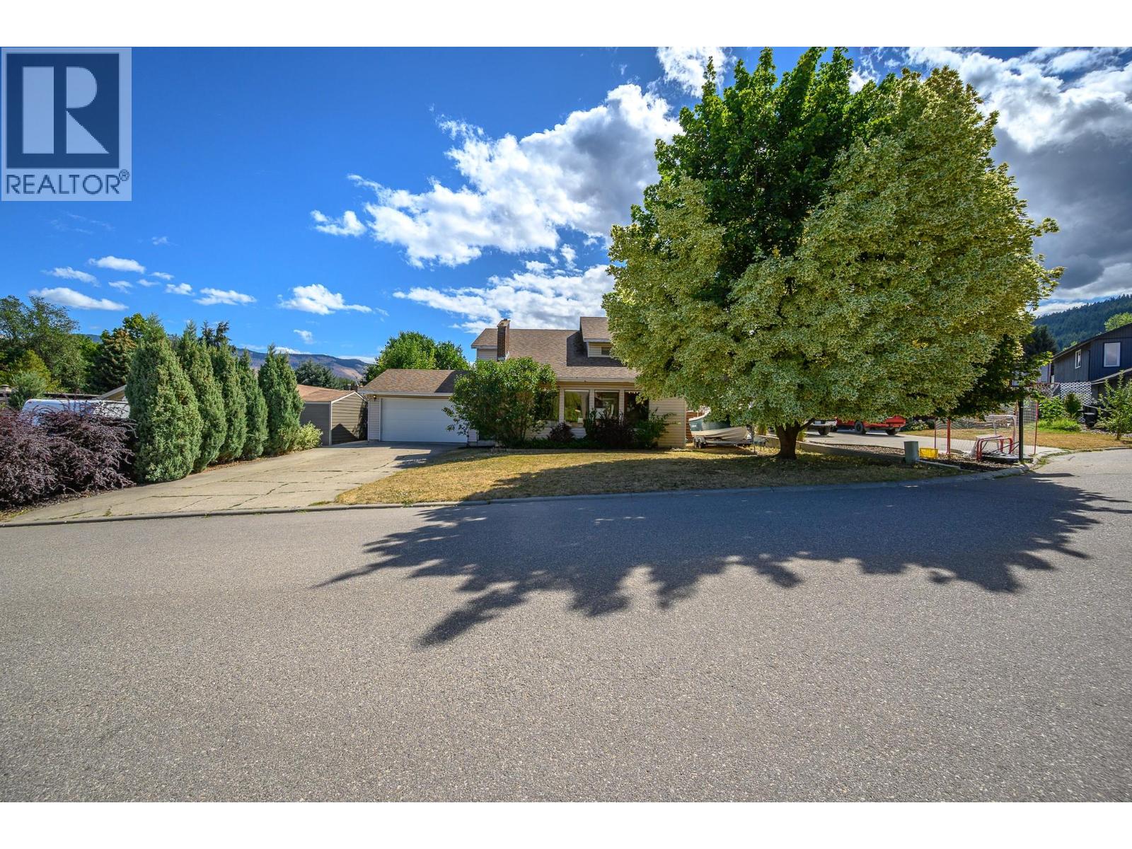 7807 Corona Court, Coldstream, British Columbia  V1B 2C2 - Photo 2 - 10396301