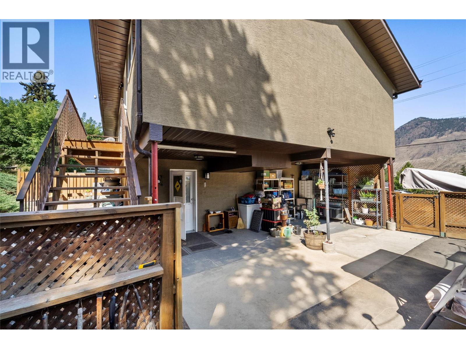 2045 Valleyview Drive, Kamloops, British Columbia  V2C 4C3 - Photo 39 - 10396378
