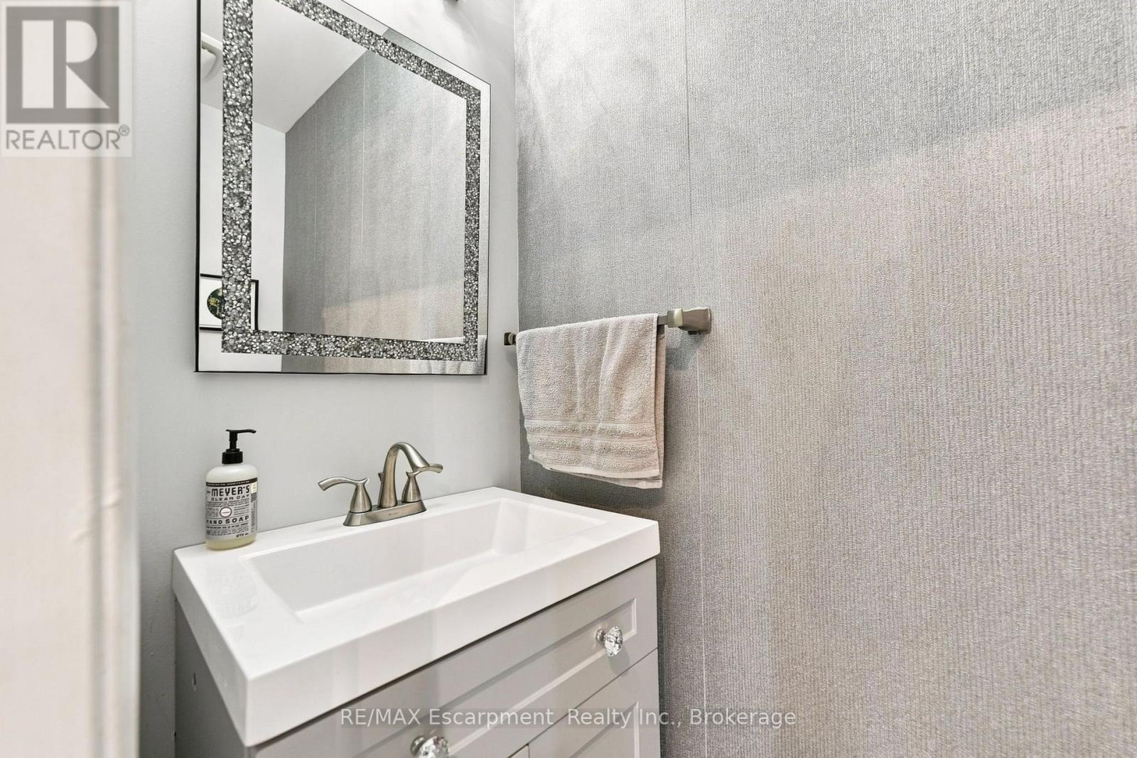 34 - 362 Plains Road E, Burlington, Ontario  L7T 0A4 - Photo 14 - W13625998
