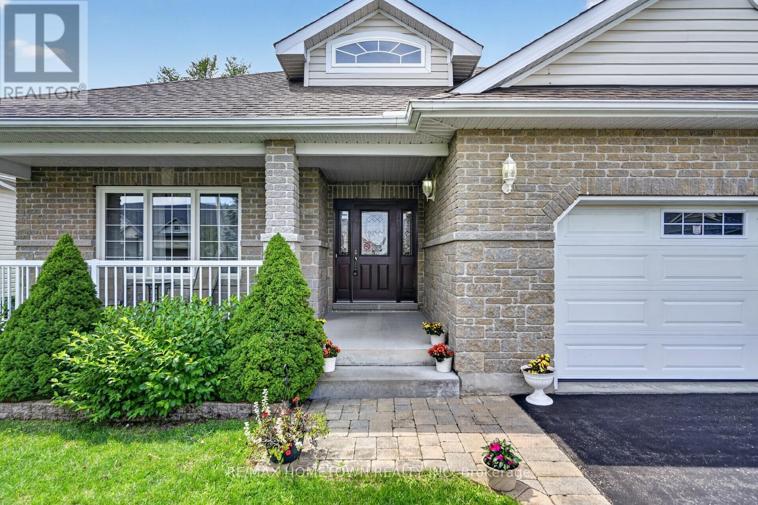 1124 Mcclure Crescent, Brockville, Ontario K6V 0B6 - Photo 4 - X13626192