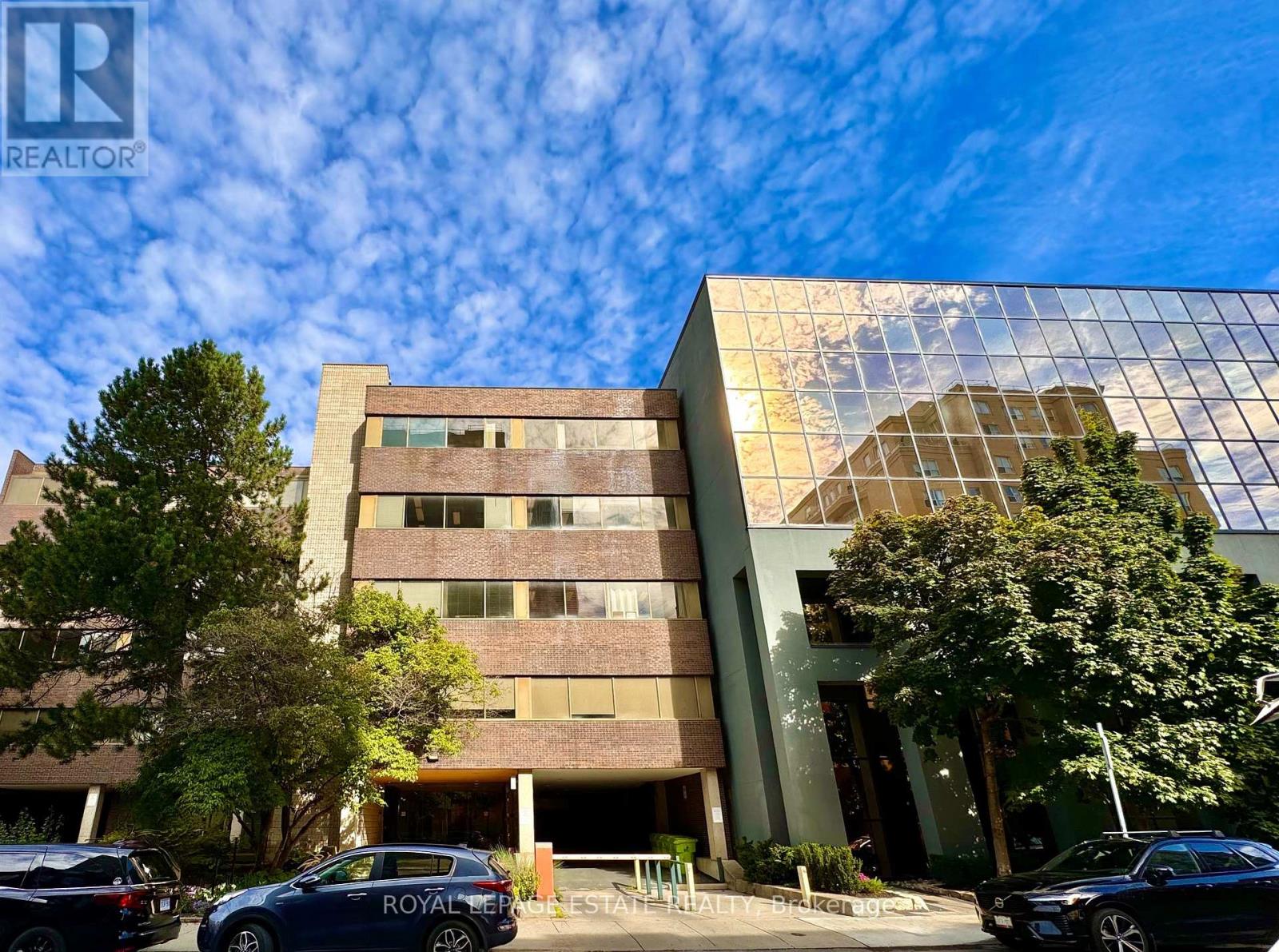404 - 124 MERTON STREET, Toronto, Ontario