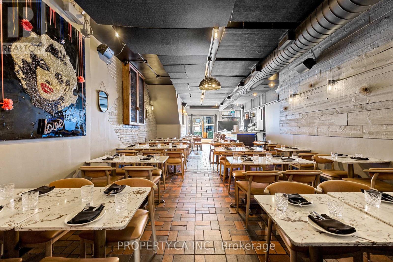 1108 ST CLAIR AVENUE W, Toronto, Ontario