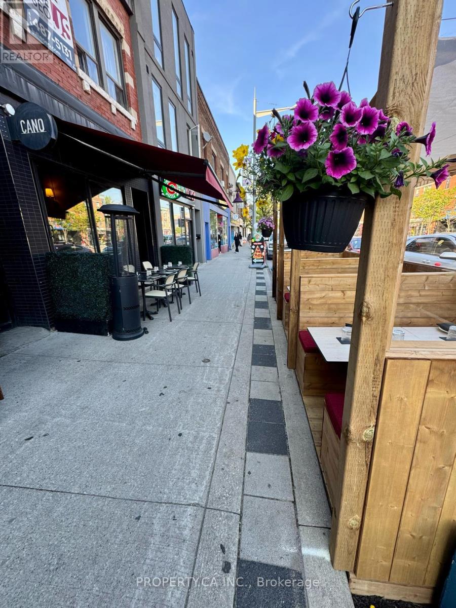 1108 St Clair Avenue W, Toronto, Ontario  M6E 1A7 - Photo 12 - C13626020