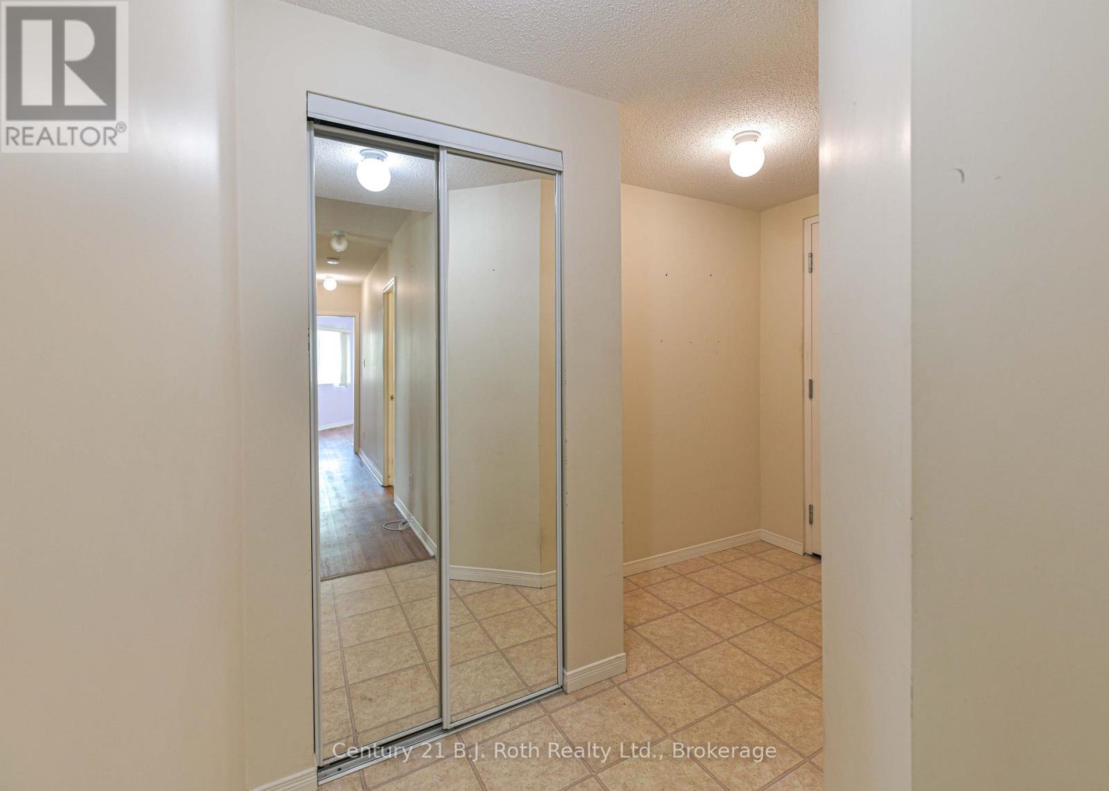 Unit 201 - 115 Bond Street, Orillia, Ontario L3V 1J7 - Photo 10 - S13626036