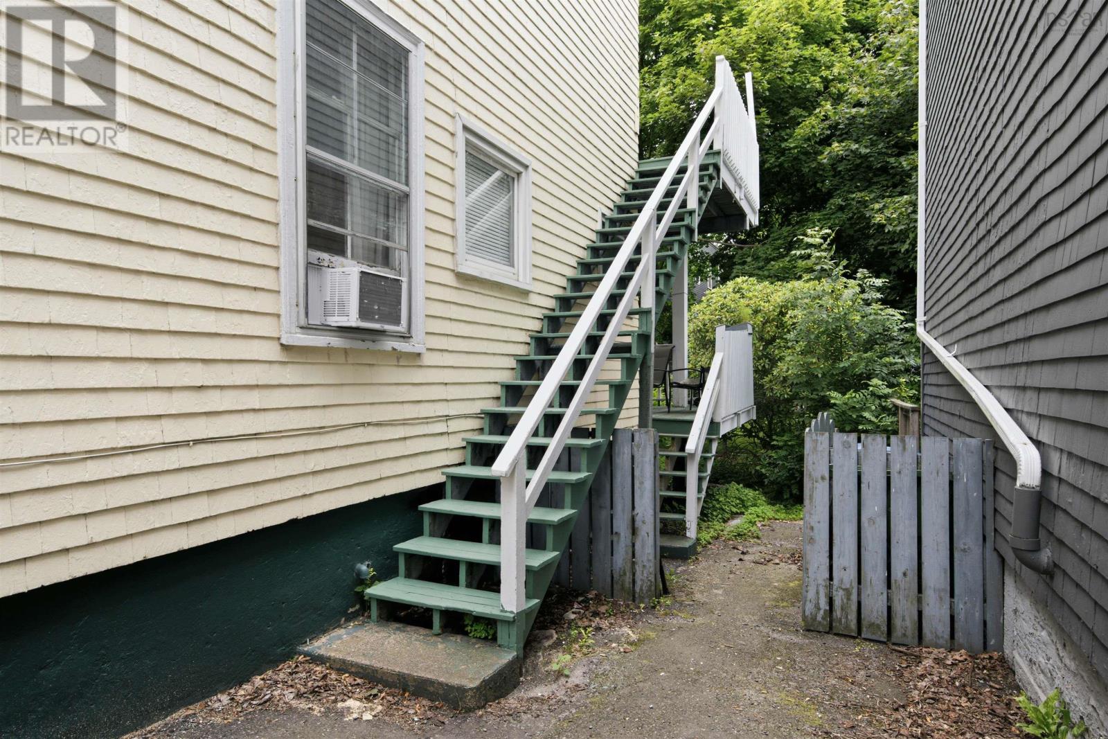 1747 Vernon Street, Halifax, Nova Scotia  B3H 3N3 - Photo 9 - 202619283