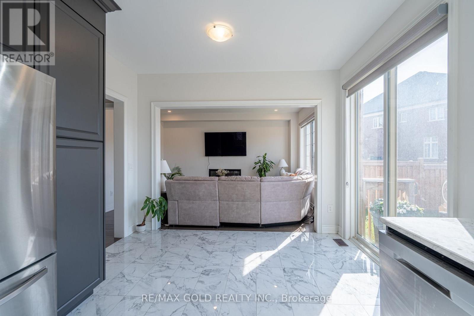66 Puffin Crescent, Brampton, Ontario  L6R 4C3 - Photo 11 - W13622562